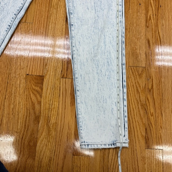 Vintage 1988 Levi’s 501 Buttonfly Acid Wash Distressed Women’s Jeans - Picture 4 of 16